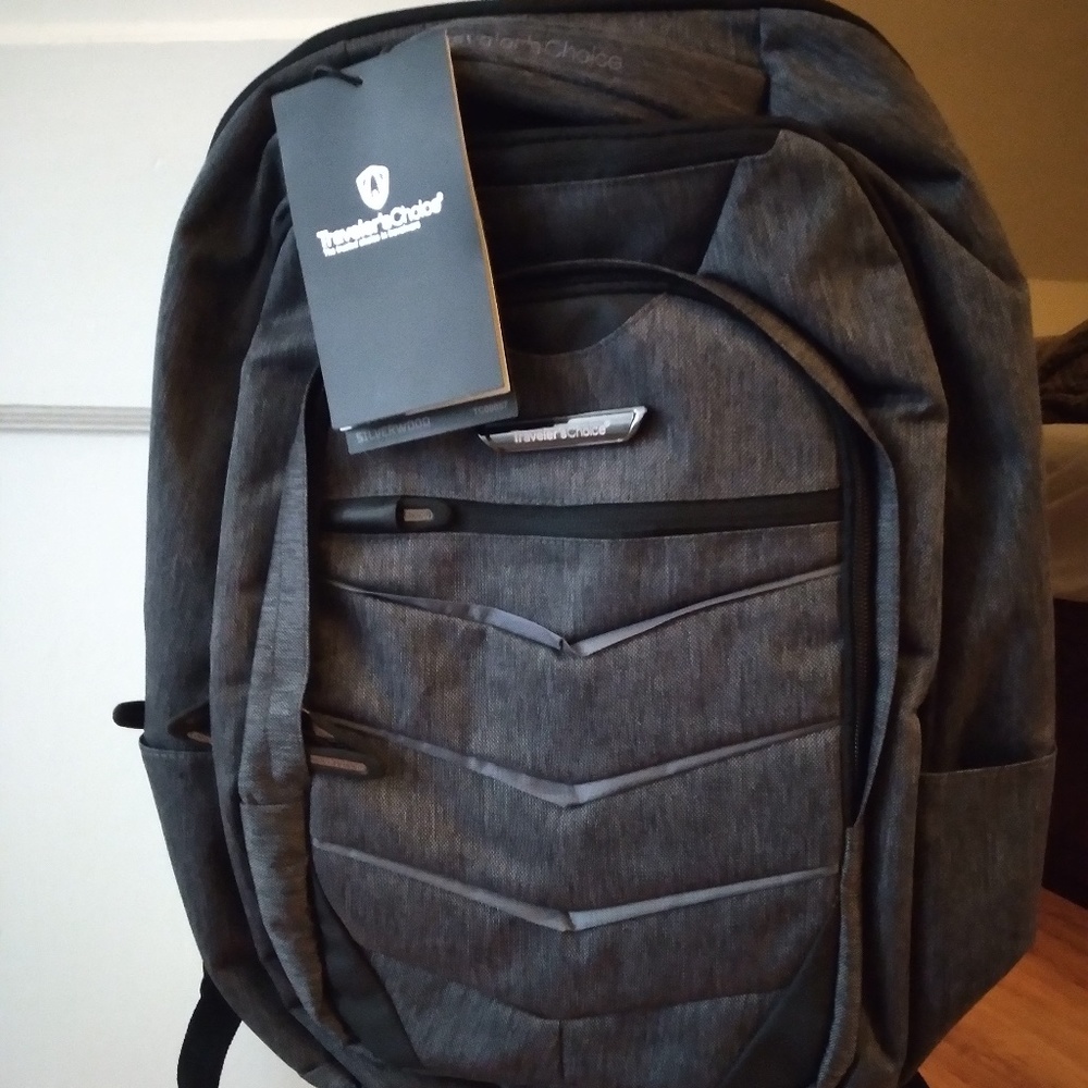 Travelers Choice Silverwood Grey Backpack - New w/ Tags 19inch Laptop